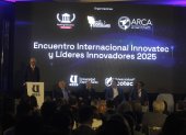 Escenario principal y autoridades durante la inauguración de Innovatec 2025.
