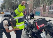 La Policía realizó distintos operativos a motorizados en Quito.