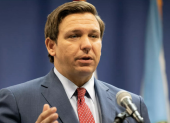 Las nuevas leyes firmadas por Ron DeSantis en octubre 2025 modifican el panorama legal de Florida en seguridad, propiedad y tecnología.