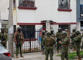El lunes 5 de octubre del 2025, militares en cuatro camiones aparecieron en la casa del Pueblo Kitu Kara, en Quito.