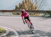Richard Carapaz liderará al EF Education-EasyPost en la clásica Il Lombardia 2025.