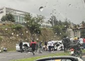 Impacto frontal entre dos vehículos provoca cierre temporal de la Ruta Viva.