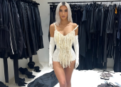 La prenda íntima con vello sintético de Kim Kardashian se ofrece en 12 tonos y tallas inclusivas.