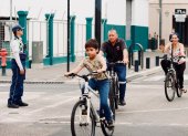 Días y zonas de uso: Las bicicletas se pueden utilizar los domingos durante la Ruta Centro, que convierte en peatonales tramos como la calle Panamá y el Malecón Simón Bolívar, permitiendo recorridos seguros y cortos por las principales zonas turísticas y patrimoniales del casco urbano.