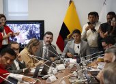 Aquiles Álvarez, alcalde de Guayaquil, acudió a la Comisión de Garantías Constitucionales para hablar del Porsche de isla Trinitaria.