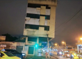 El edificio ‘El Inmortal’, en el centro de Machala, resistió nuevamente un fuerte sismo sin daños visibles.