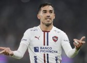 Lisandro Alzugaray de LDU Quito celebra un gol en un partido de semifinal de la Copa Libertadores entre LDU Quito y Palmeiras.
