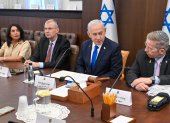 Netanyahu sigue aplazando su juicio ante la justicia.