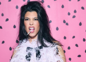 Kourtney Kardashian asegura que las Lemme Purr Lollipops son una extensión divertida de uno de sus productos más vendidos.
