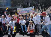 Pacientes con enfermedades raras marcharon en Quito para exigir que se declare la emergencia en el sistema de salud