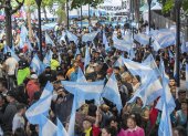 Distintas agrupaciones peronistas en las proximidades del búnker de Fuerza Patria el domingo, 26 de octubre de 2025, Buenos Aires (Argentina).