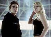 Escena de El agente Cody Banks con Hillary Duff y Frankie Muniz.
