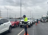 Los agentes regulan el tránsito a diario en las calles.