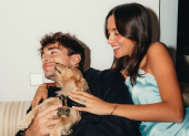Charles Leclerc y Alexandra Saint Mleux celebran su compromiso.