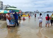 Las playas de Santa Elena lucieron llenas de turistas.