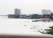 VISTA DEL RÍO Y PARTE DEL SECTOR DE LA PUNTILLA CON SUS EDIFICIOS ||
RIO DAULE. 2025-08-25 PERIODISTA CARLOS PINO FOTOGRAFO CHRISTIAN VINUEZA AG-PERIODISTA AG-GRANASA AG-EXPRESO
