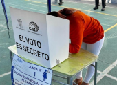 Las personas privadas de libertad votan este jueves 13 de noviembre.