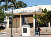 La Facultad de Ciencias Médicas celebra 148 años de historia formando a médicos locales.