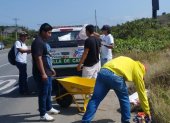 Jóvenes en Acción realizando labores en sus comunidades