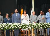 La prefecta Roberta Zambrano junto al ministro Jhon Reinberg y otras autoridades provinciales durante la sesión solemne por la provincialización.