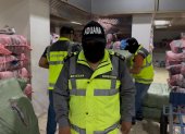 Agentes de la Aduana de Ecuador encuentran en una bodega zapatos sin respaldo legal.