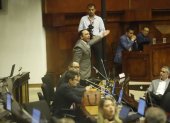 Juan Andrés González, jefe del bloque correísta, mocionó el cambio en el orden del día.