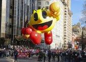 Pac-Man regresó al desfile con un globo gigante y vibrante, celebrando la vigencia del icónico personaje de videojuegos entre generaciones de asistentes.