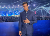Danilo Carrera durante los ensayos de la gala final de Miss Universo 2025.
