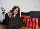Una foto referencial del comercio electrónico que se activa más con una semana de ofertas.