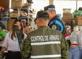 Militares y agentes de Segura EP realizan controles en el centro de la ciudad.