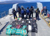 Las Fuerzas Armadas informaron sobre la aprehensión de una embarcación con siete tripulantes durante un patrullaje en Galápagos.