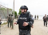 El Bloque de Seguridad ejecutó una operación simultánea por tierra, mar y aire en Guayaquil, Durán y Samborondón.