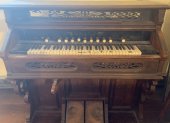 El histórico órgano traído por el pianista alemán Albert Herrmann a fines del siglo XIX aún permanece en el coro de la Capilla de Cantuña