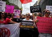Protesta por la violencia contra la mujer en brasiñ