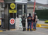 Por esta garita ingresaron los tipos armados a Colinas de Los Ceibos, cuyos residentes no quisieron dar declaraciones. Los guardias aseguraron que fueron sorprendidos porque pensaban que se trataba de un operativo.