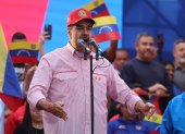 Fotografía del 1 de Diciembre de 2025 del presidente de Venezuela, Nicolás Maduro, hablando durante una movilización, en Caracas (Venezuela).