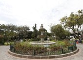 El parque Central de Cumbayá es un referente patrimonial de la parroquia.