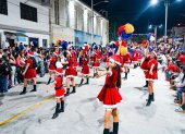 La ciudadanía en Playas disfrutó del pregón navideño que recorrió algunas calles del cantón.