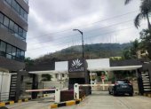 Residentes de Los Olivos II, en el sector de Los Ceibos, expresaron preocupación por los controles de seguridad en la garita de acceso a la ciudadela.