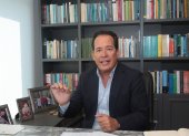 Es abogado, con una maestría en Derecho Constitucional y en Derecho Administrativo. En la parte pública, se desempeñó como legislador y ministro de Gobierno.