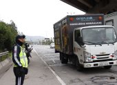 Transportistas advierten que la restricción a carga pesada podría generar congestión en los accesos a Quito.
