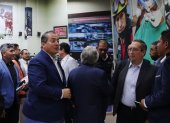 Los transportistas y Gobierno se reunieron en el Ecu 911 de Quito.