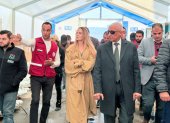 La actriz estadounidense Angelina Jolie visitó el lado egipcio del paso fronterizo de Rafah, que conecta la Franja de Gaza con Egipto.