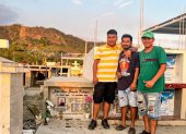 Tres de los jóvenes desaparecidos yendo a la provincia de Santa Elena.