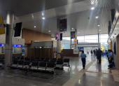 La nueva terminal terrestre Costa tiene sala de espera e islas para venta de alimentos a los pasajeros.