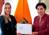 Andrea González Nader recibió las Cartas Credenciales de manos de la canciller Gabriela Sommerfeld.