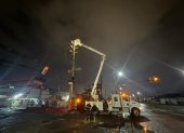 Algunos ciudadanos estuvieron sin luz más de 10 horas, pese a los anuncios de normalización del servicio.
