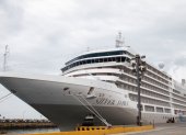 Ecuador impulsa a Manta en el turismo de cruceros de lujo.