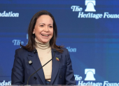 María Corina Machado durante su intervención en un evento en Washington, tras reunirse con el presidente Trump.