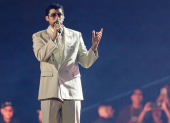 Bad Bunny durante su show en Lima, parte de su gira mundial ‘Debí tirar más fotos’